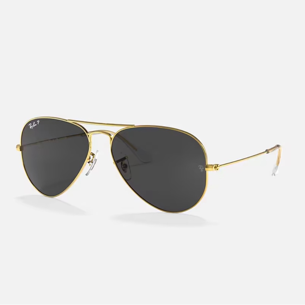 Ray-Ban (RB3025) sunglasses